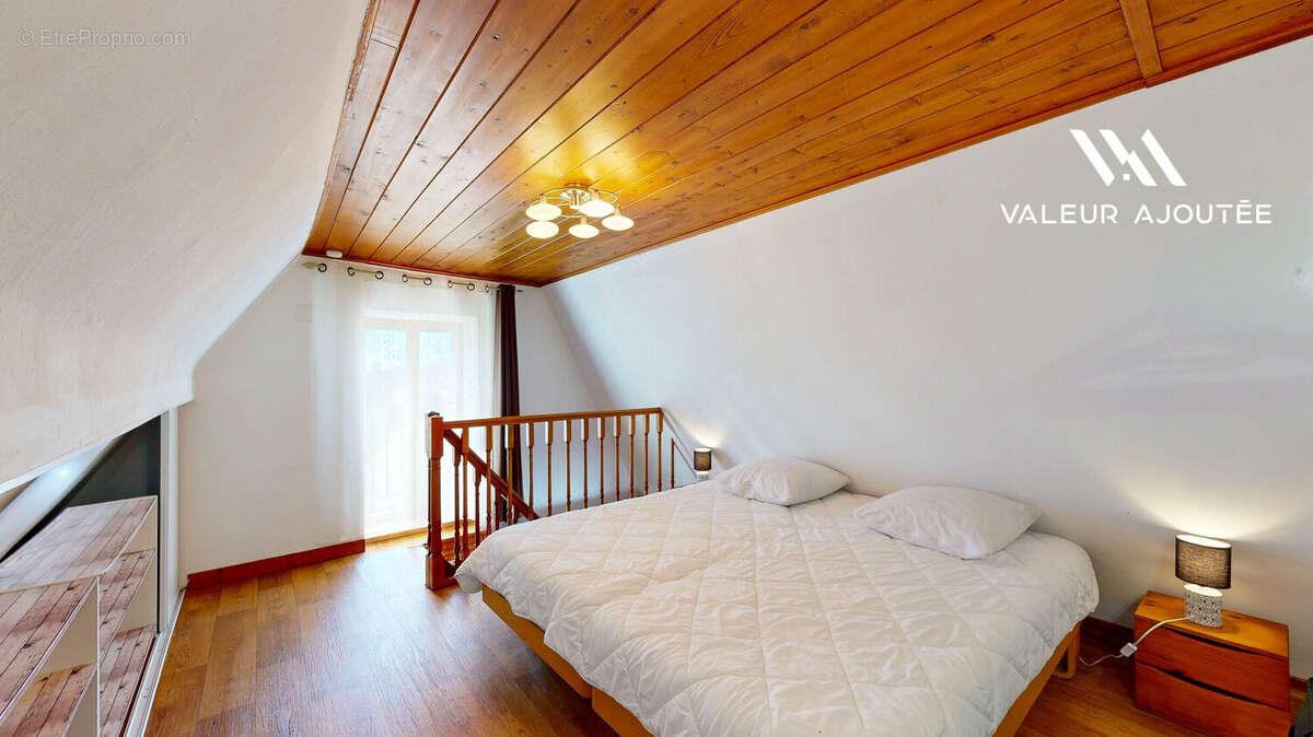 1 er chambre du 1er gîte - Maison à SARLAT-LA-CANEDA