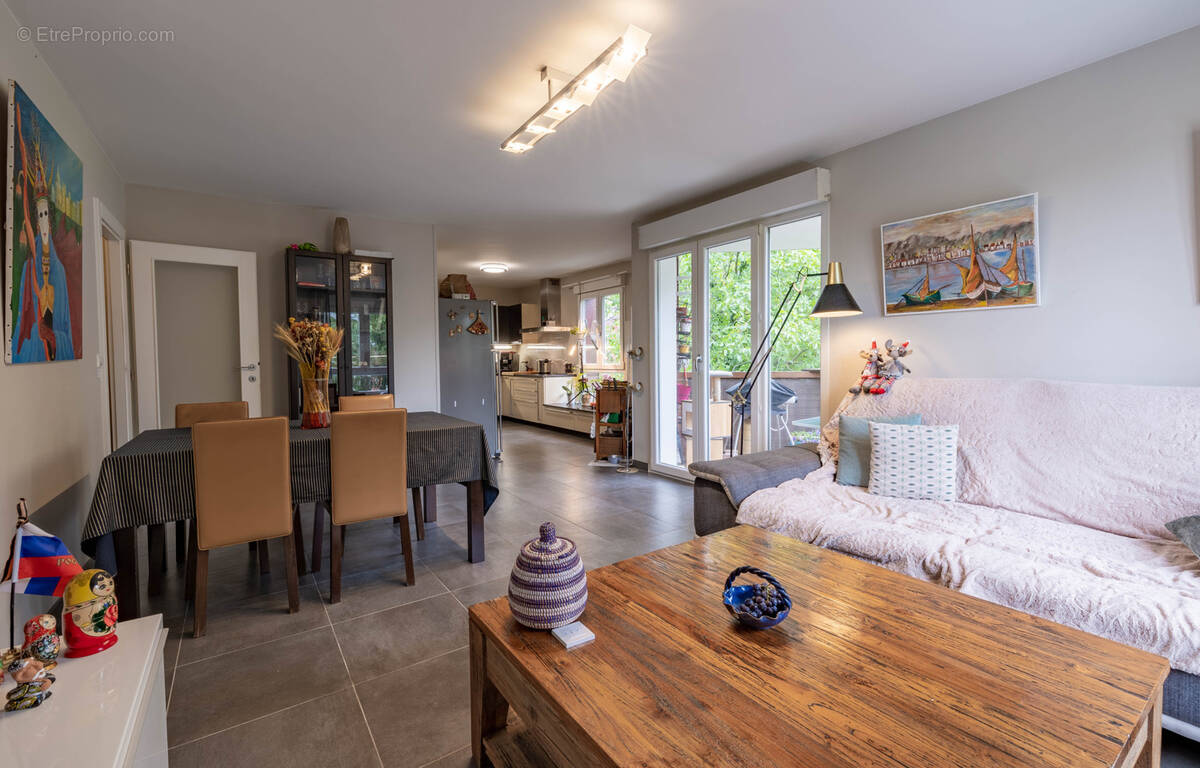 Appartement à SAINT-CERGUES