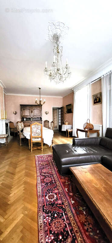 Maison à CHARLEVILLE-MEZIERES