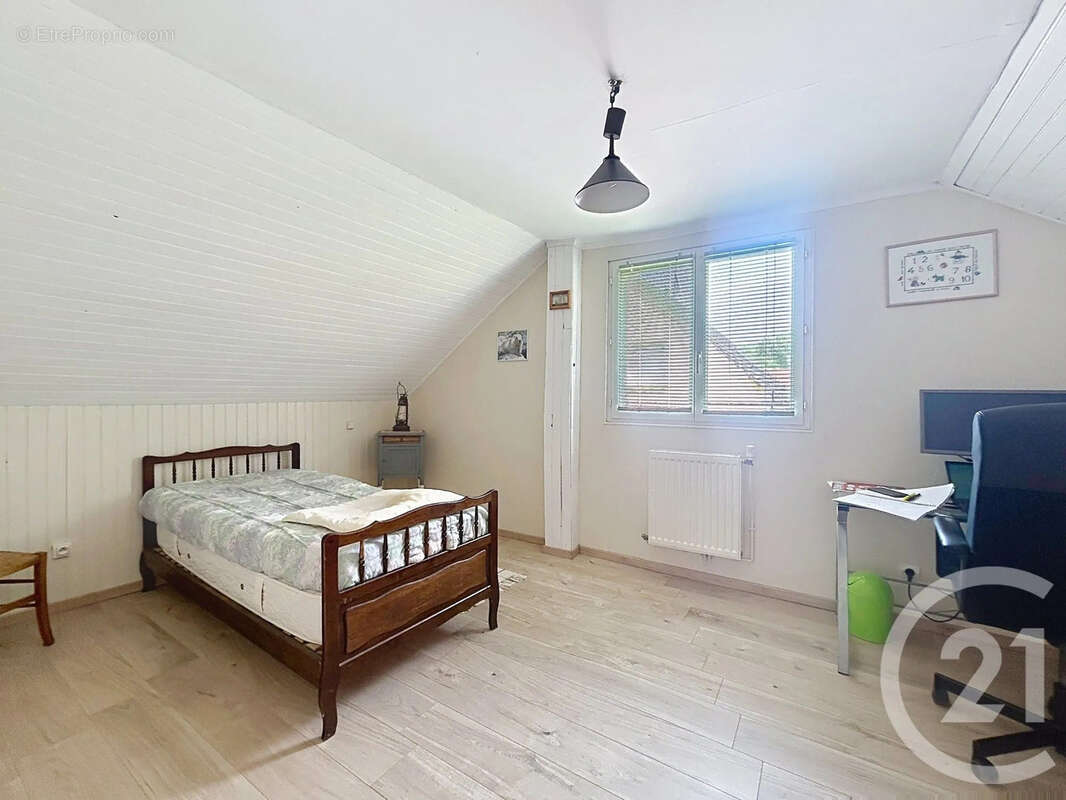 Maison 141 m² à Chalons-En-Champagne  - photo 16
