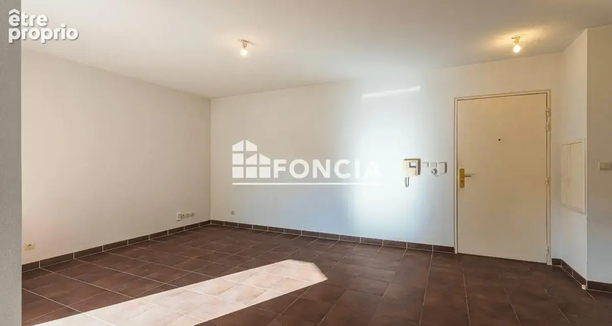  À VENDRE – T2 avec grande terrasse et parking privatif – Secteur Chateaubanne, La Seyne-sur-Mer - photo 5