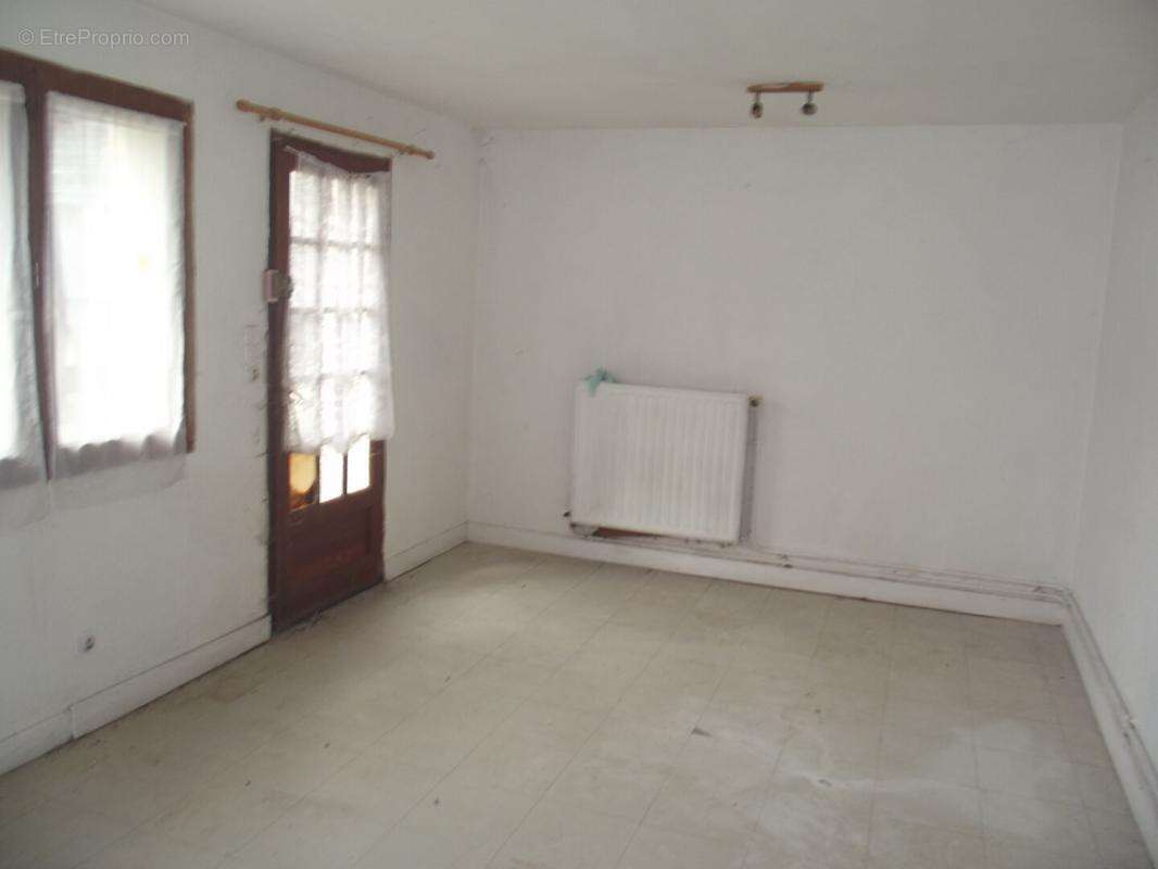 Maison à VENDEUVRE-SUR-BARSE