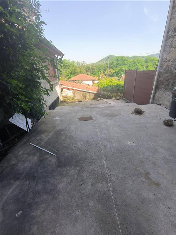 Appartement à SAINT-JEAN-DE-VERGES