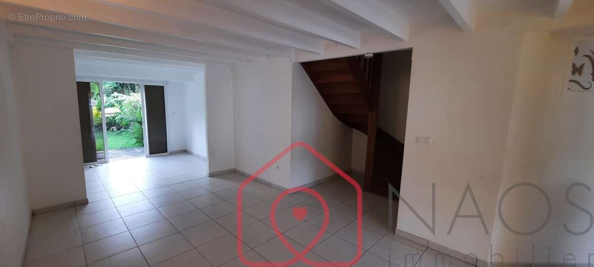 Maison à LES TROIS-ILETS