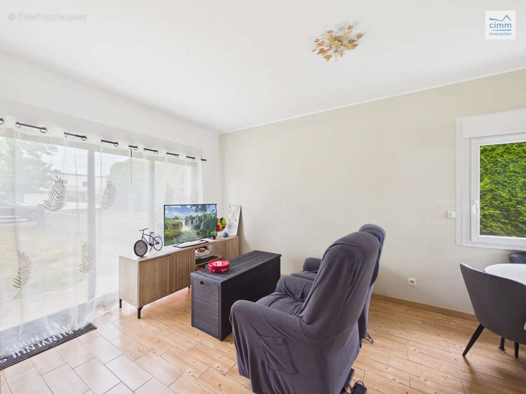 Maison de 138 m² sur un terrain de 10 340 m² - photo 6
