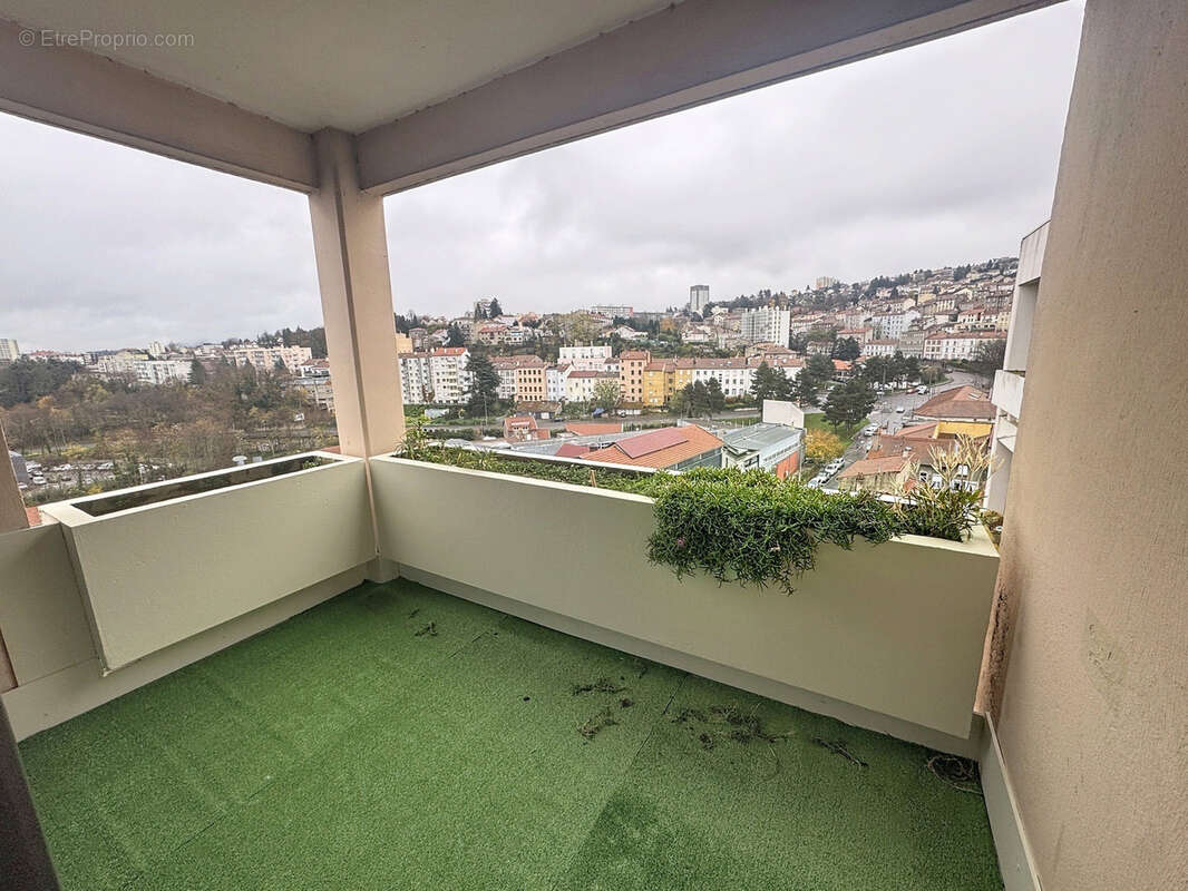 Appartement à SAINT-ETIENNE