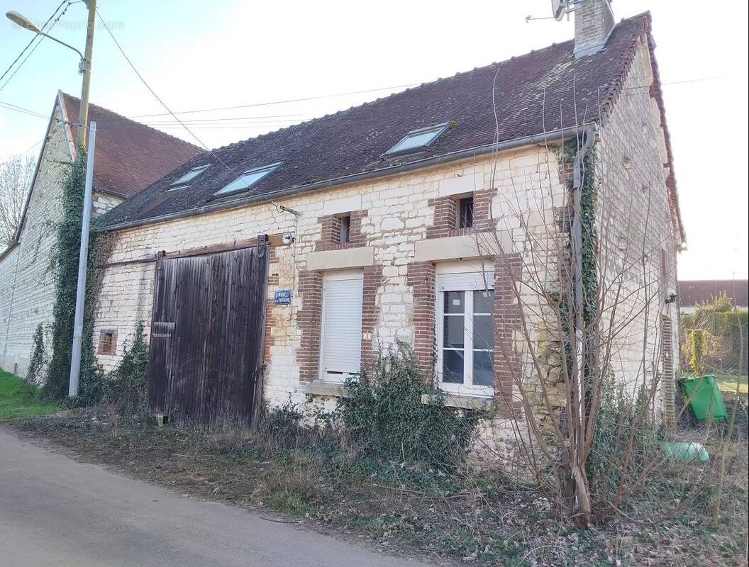 Maison à EAUX-PUISEAUX