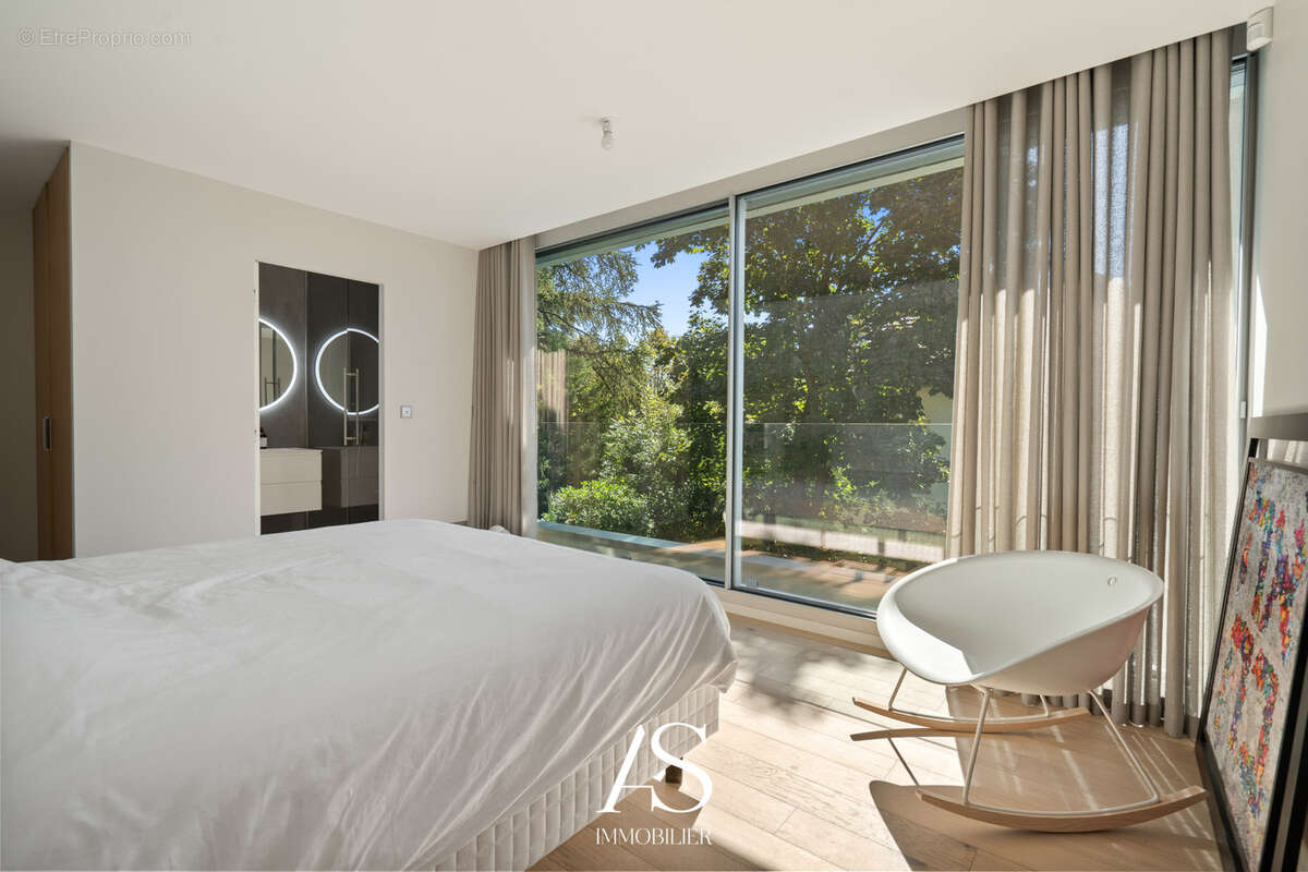 Maison à SAINT-CYR-AU-MONT-D'OR