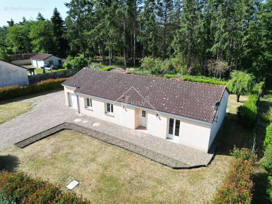 Maison à SAINT-POURCAIN-SUR-SIOULE