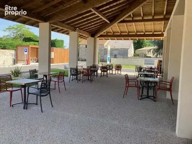 Photo Autres à Salignac-Sur-Charente au prix de 29 000€