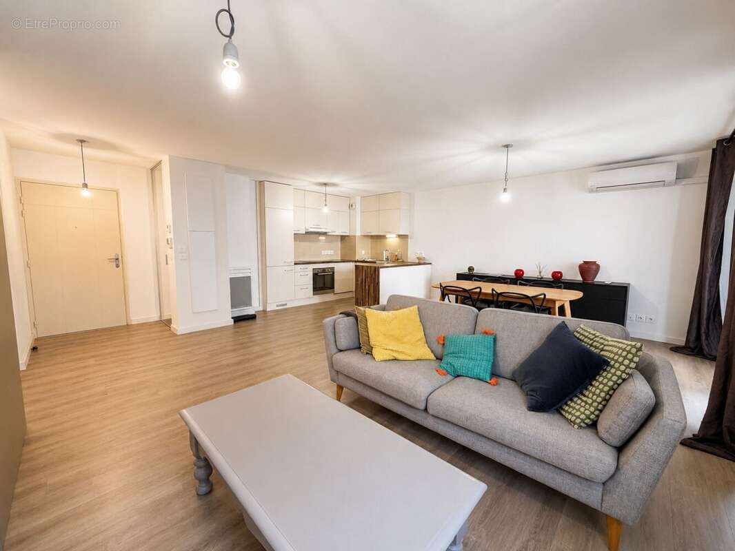 Appartement 61 m² à Sete  - photo 4