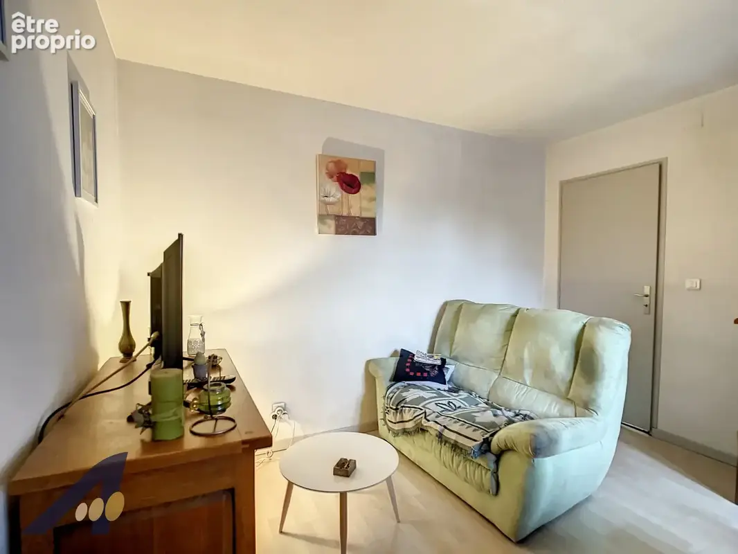 A vendre appartement t2 -  rez- de chaussee  avec garage.. - photo 3