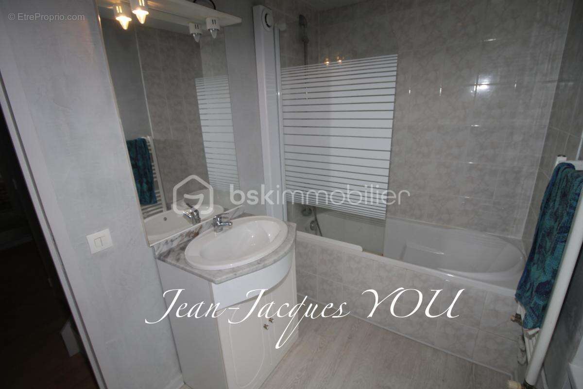 Maison à VILLEDIEU-LES-POELES