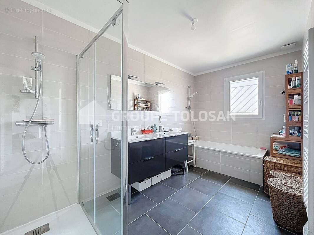 Maison à SAINT-ORENS-DE-GAMEVILLE