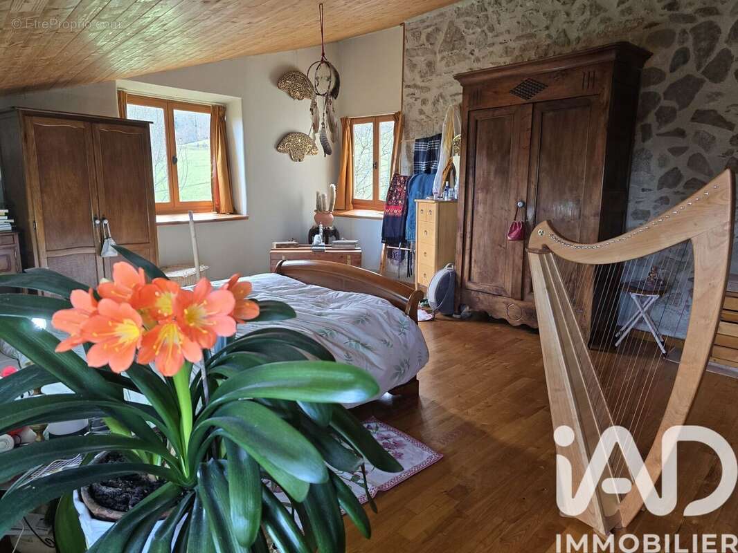 Maison 153 m² à Brassac  - photo 9