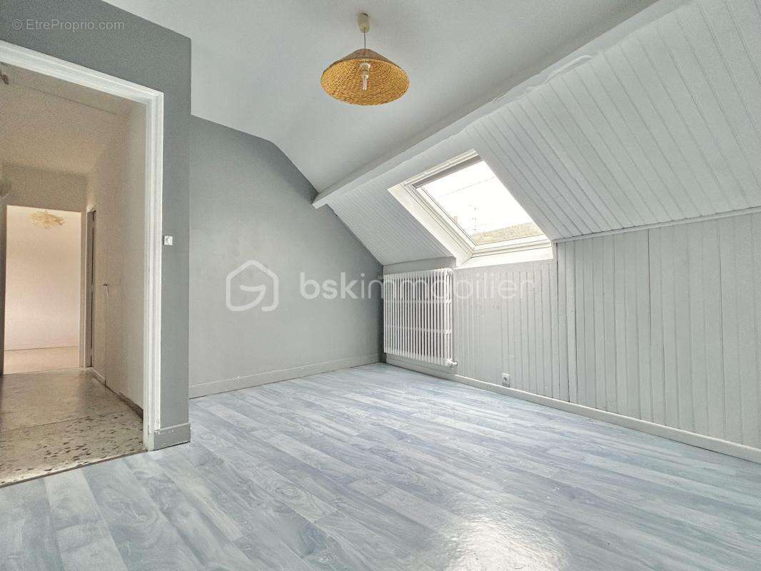 Maison à MILLY-LA-FORET