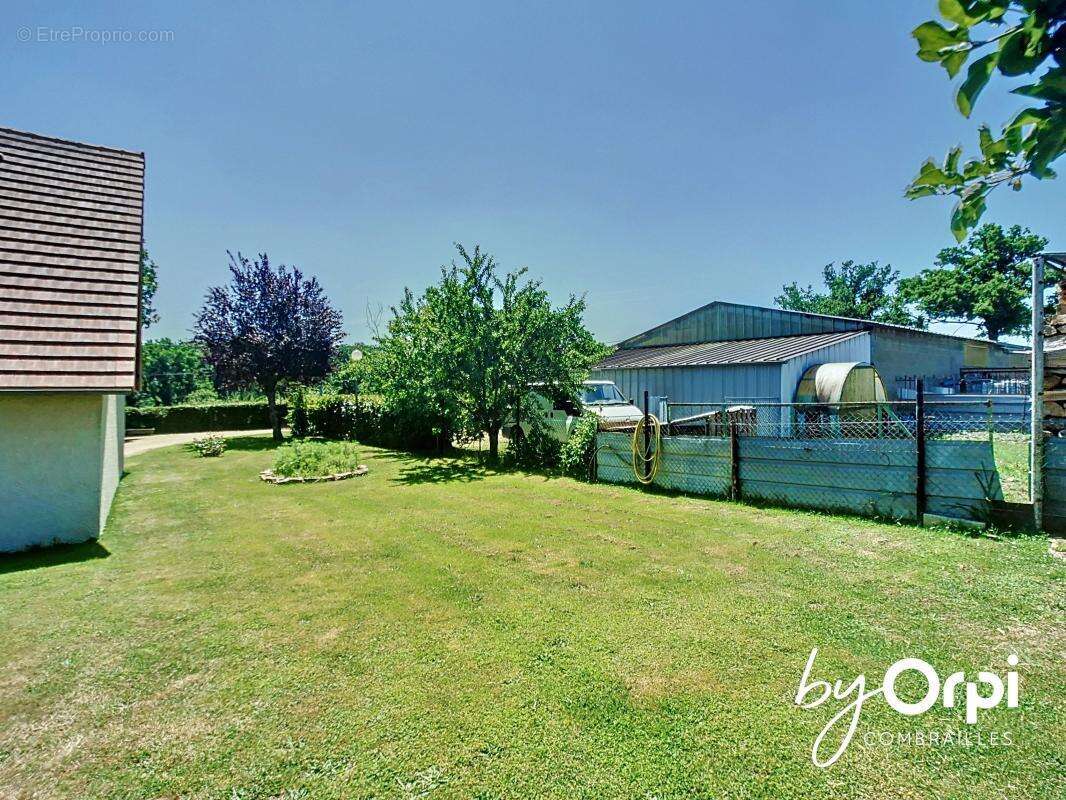 Maison à NERIS-LES-BAINS