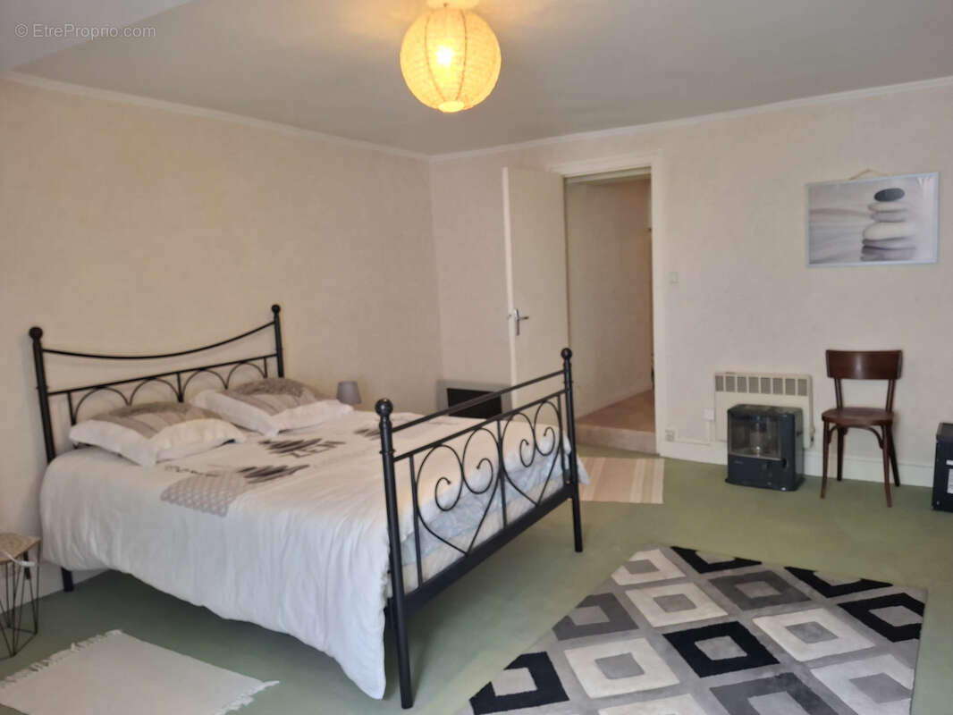 Special investisseur : appartement et garage bourgueil centre avec locataire. - photo 13