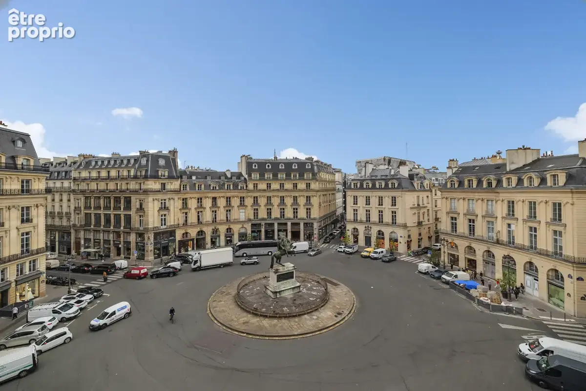 Appartement de prestige sur la Place des Victoires ! - photo 2