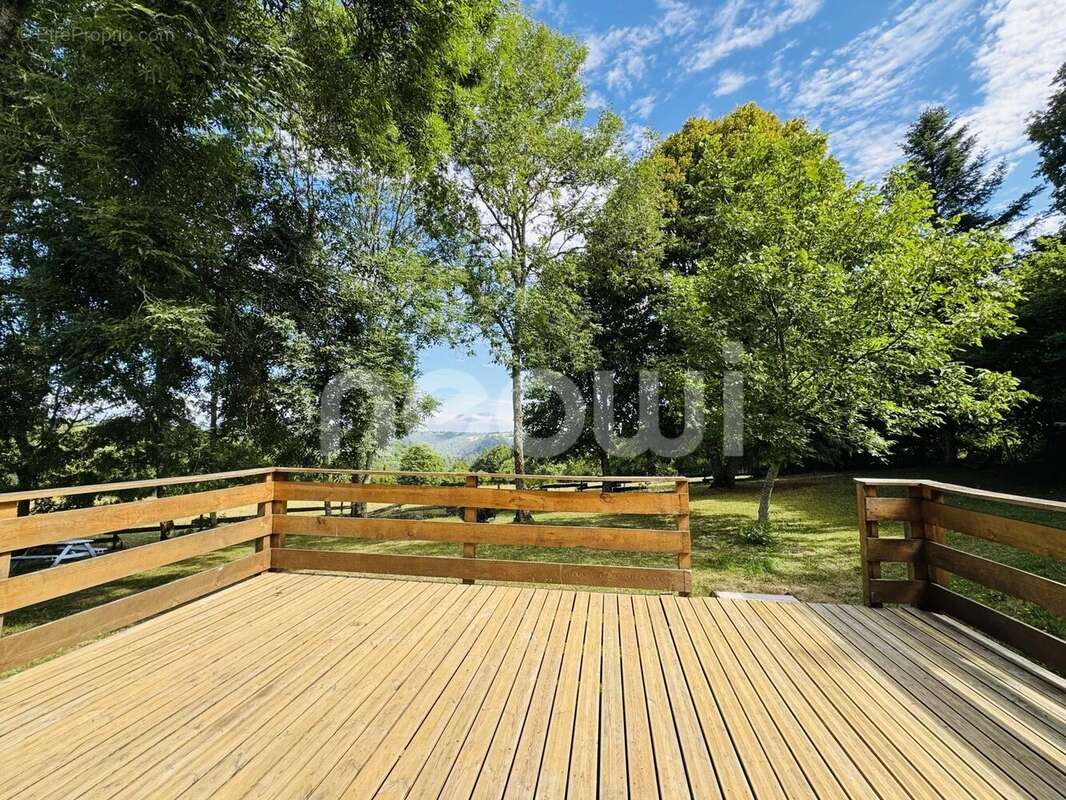 Maison à SAINT-GEORGES-DE-MONS