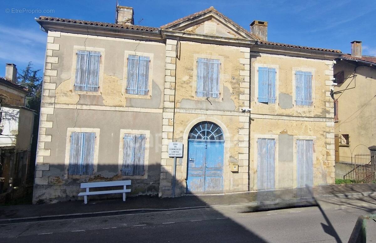 Appartement à CAZAUBON