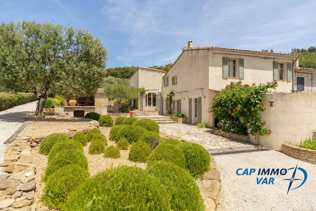 Maison 205 m² à La Cadiere-D'azur  - photo 5