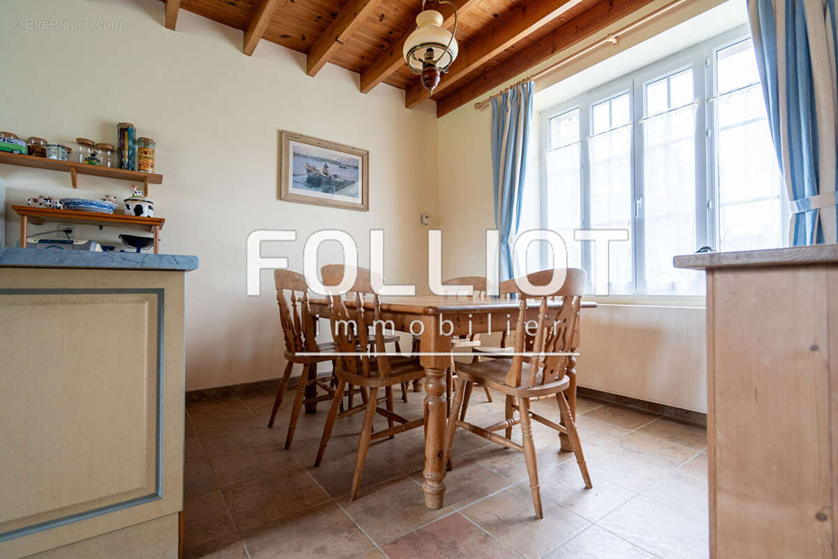 Maison à LA HAYE-D'ECTOT