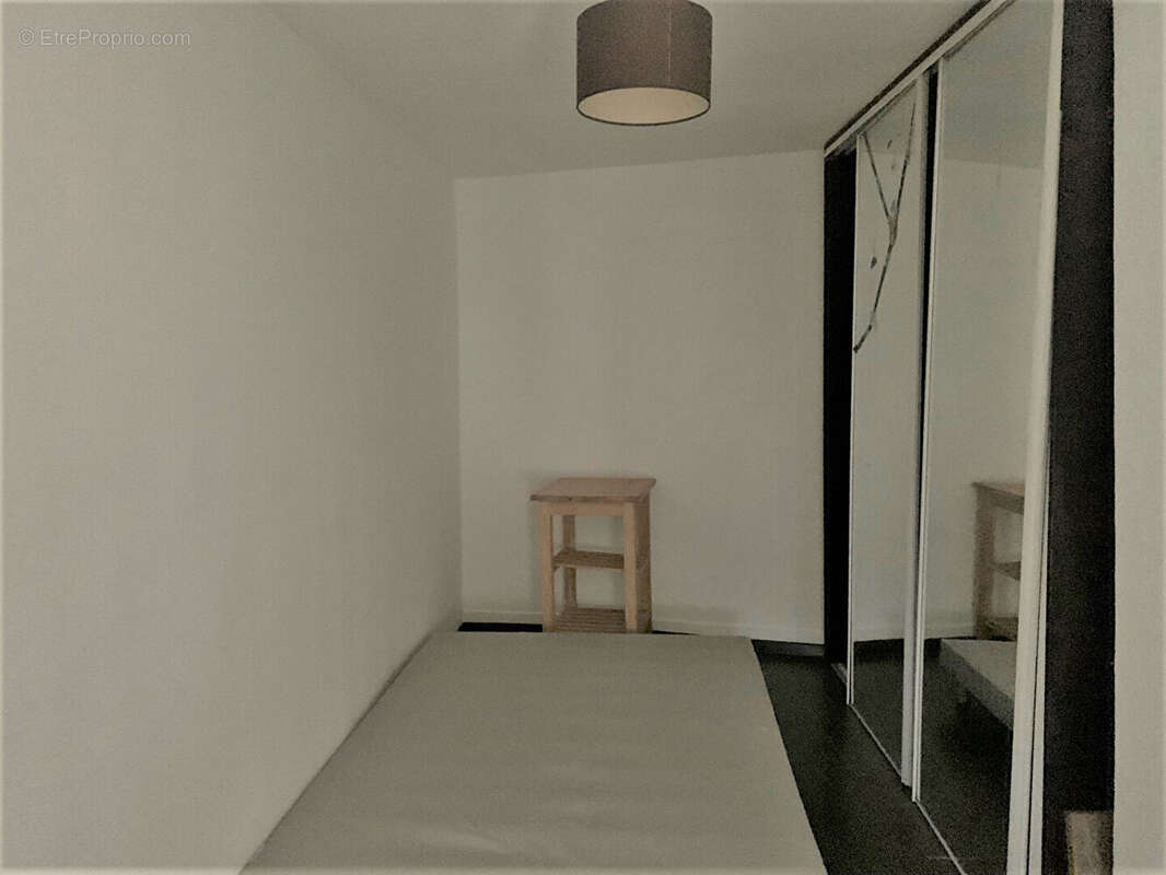 Appartement à LA GARENNE-COLOMBES