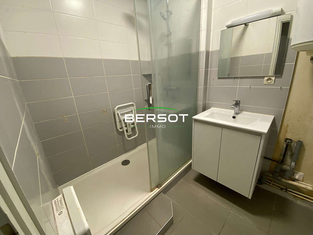 Vesoul, appartement F3 avec parking - photo 2
