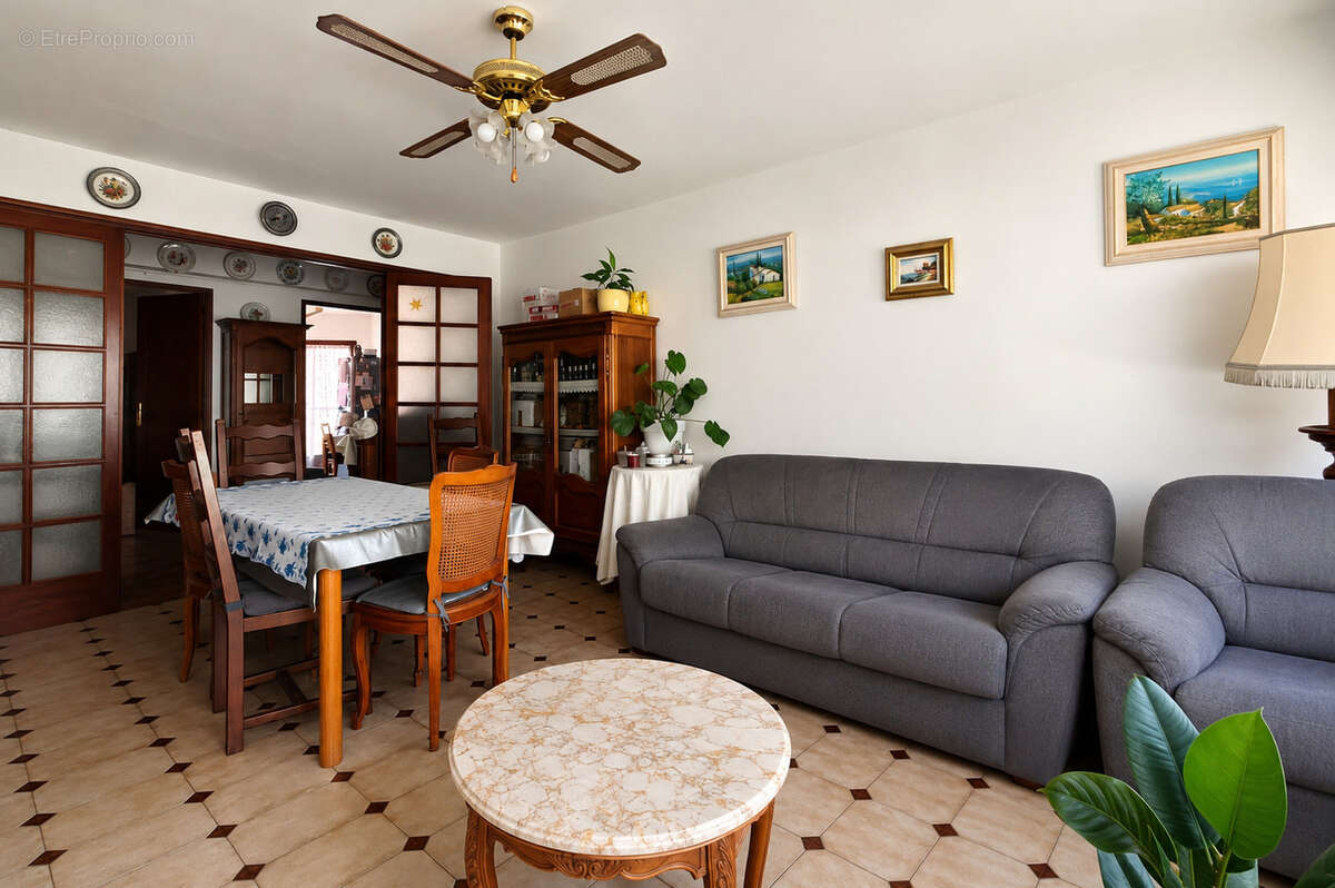 Appartement à MARSEILLE-7E
