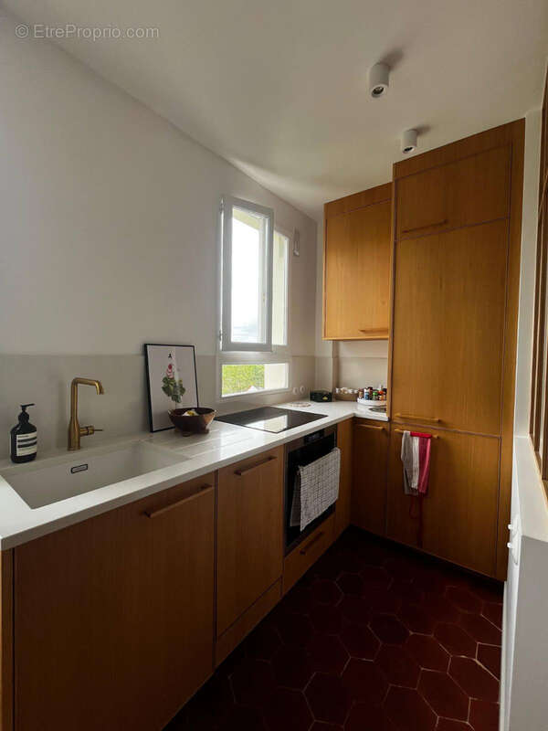 Appartement à CHARENTON-LE-PONT