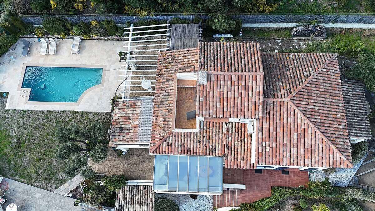Maison à FREJUS