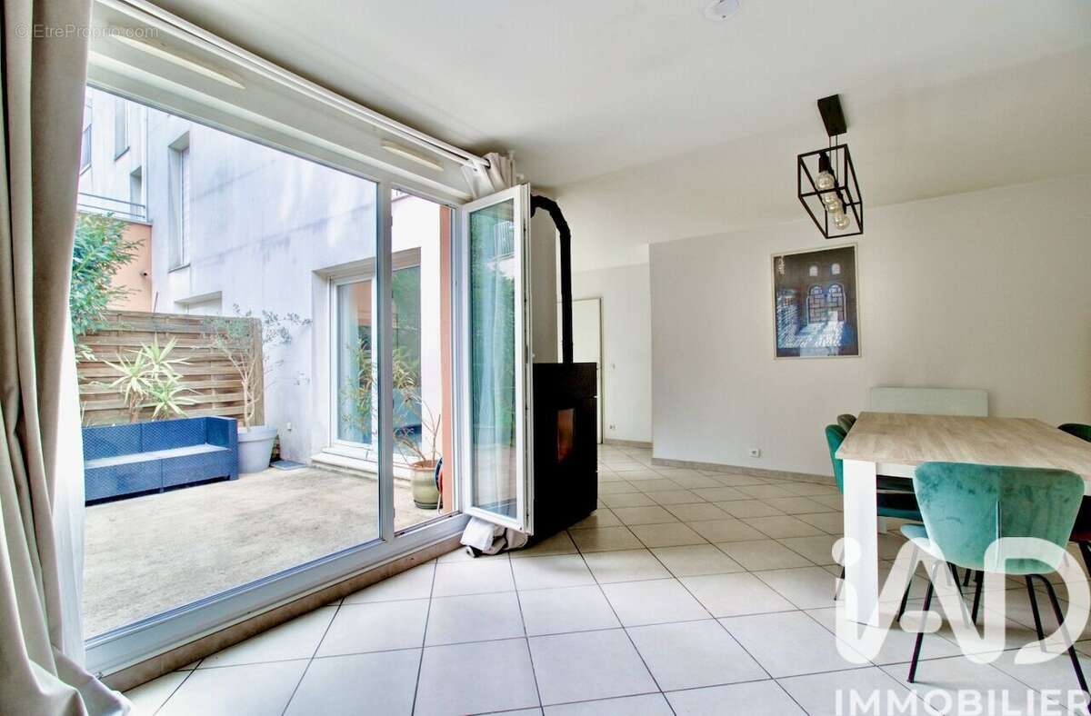 Photo 5 - Maison à NANTERRE
