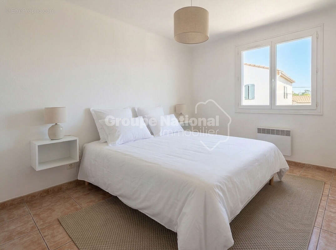 Appartement à CHATEAUNEUF-LES-MARTIGUES