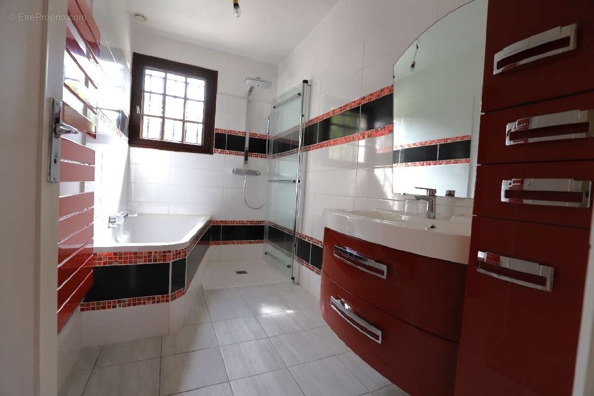 Maison à TOURNAN-EN-BRIE