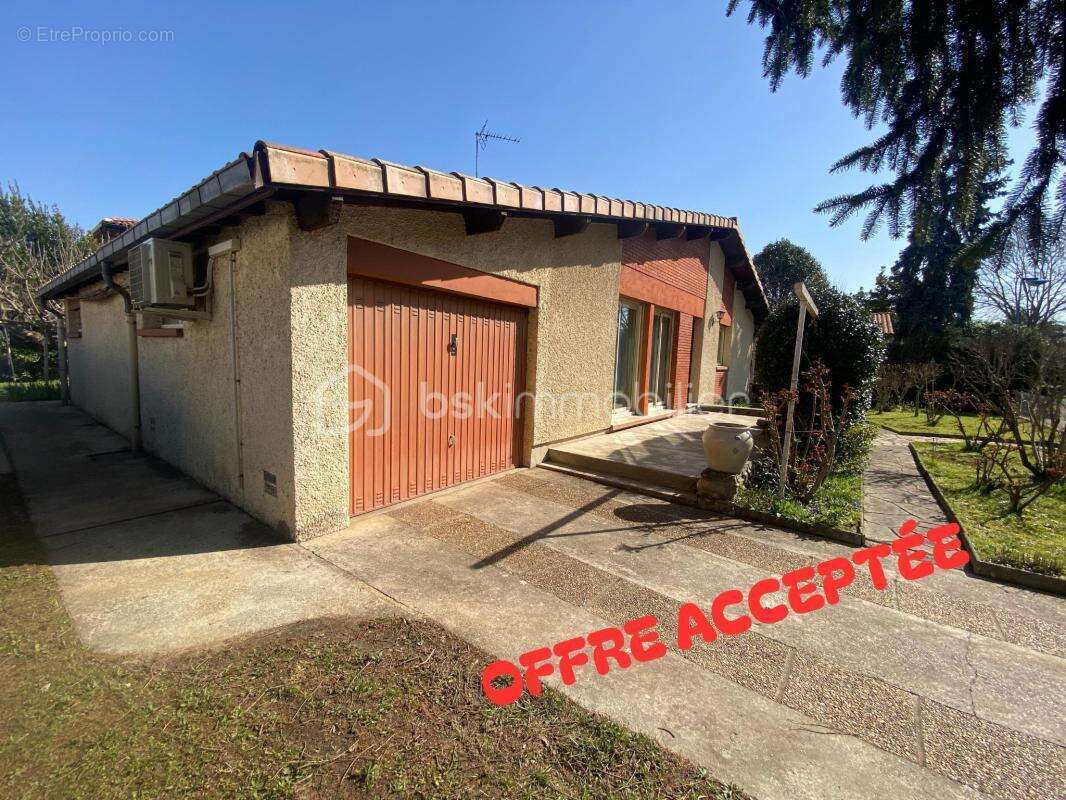 Maison à CASTELGINEST