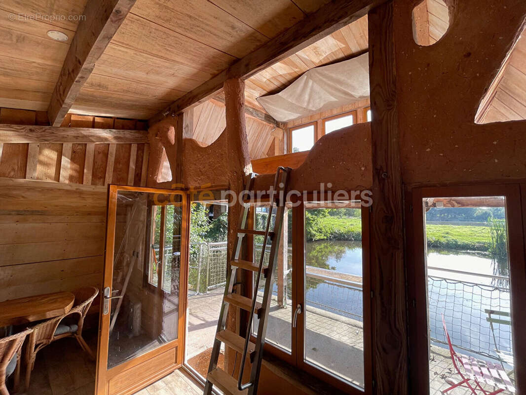 Terrain à MOON-SUR-ELLE