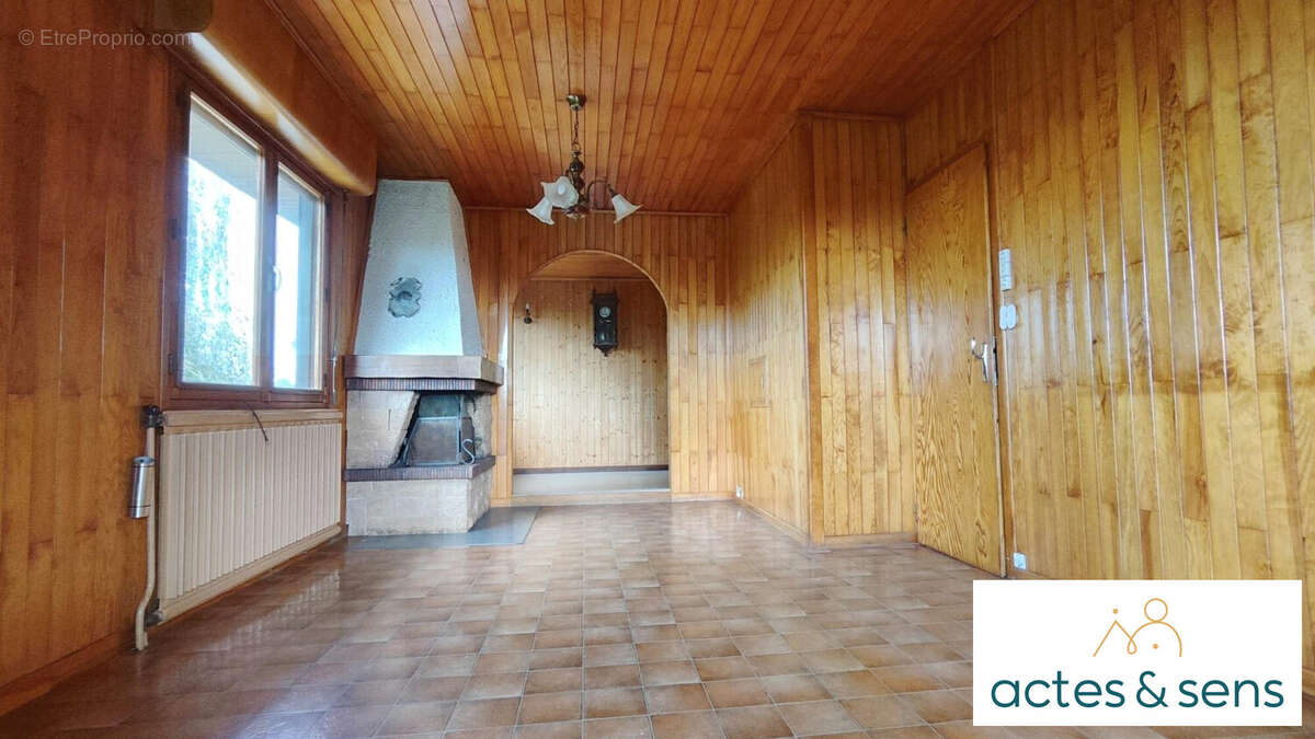 Maison à DRUMETTAZ-CLARAFOND