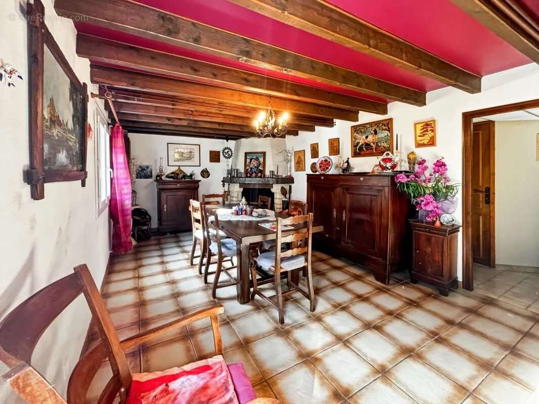 À Vendre Spacieuse maison familiale aux portes de Périgueux – Commune de Sanilhac - photo 10