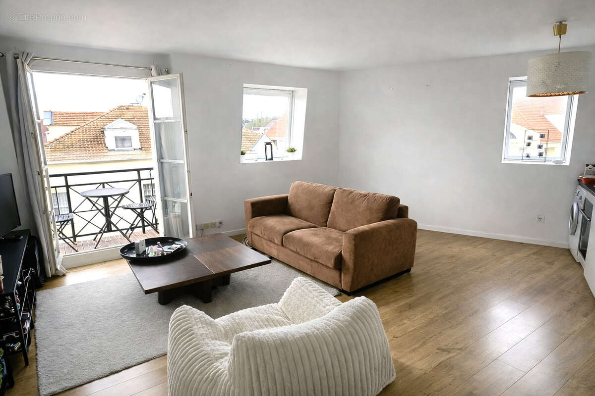 Appartement 45 m² à Cergy  - photo 2