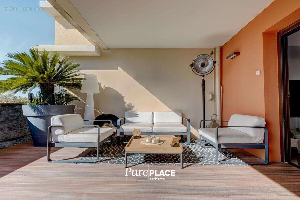 Appartement à MARSEILLE-8E