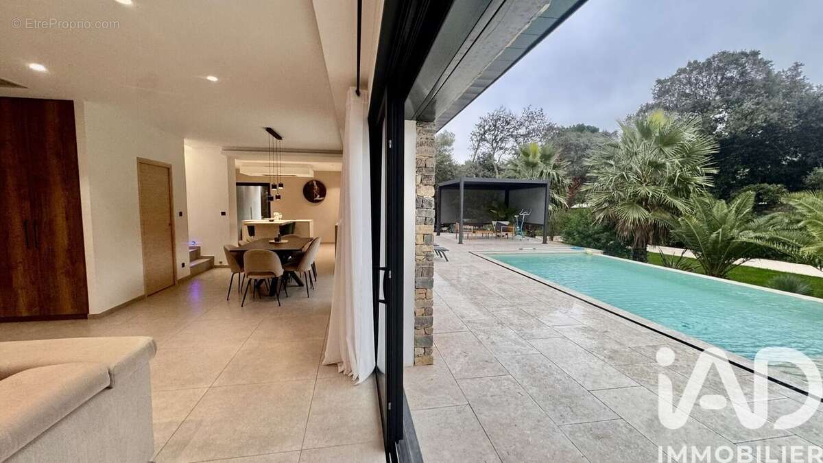 Photo 7 - Maison à NIMES