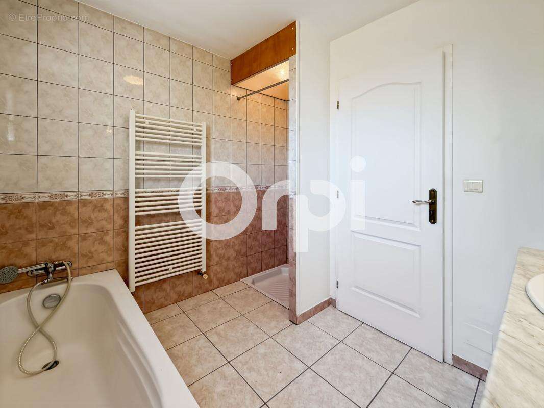 VENTE d'une maison F4 (101,2 m²) à RUOMS sur un terrain de 1125m² - photo 10