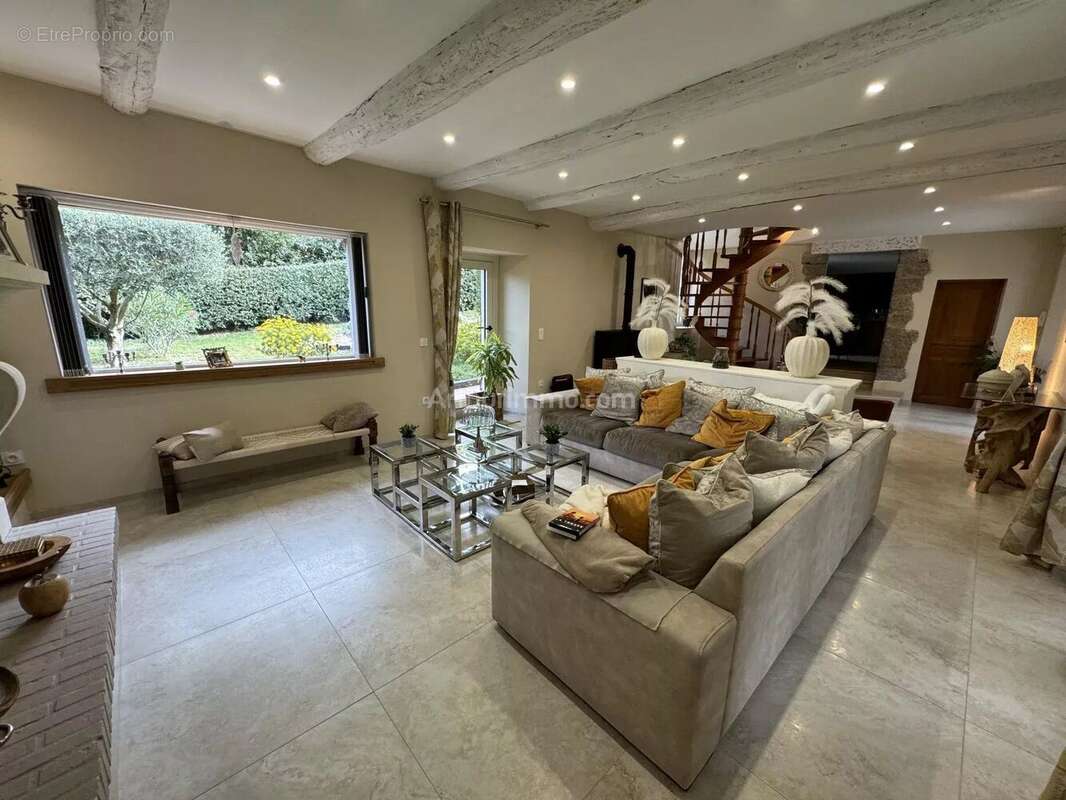 Maison à TRANS-EN-PROVENCE