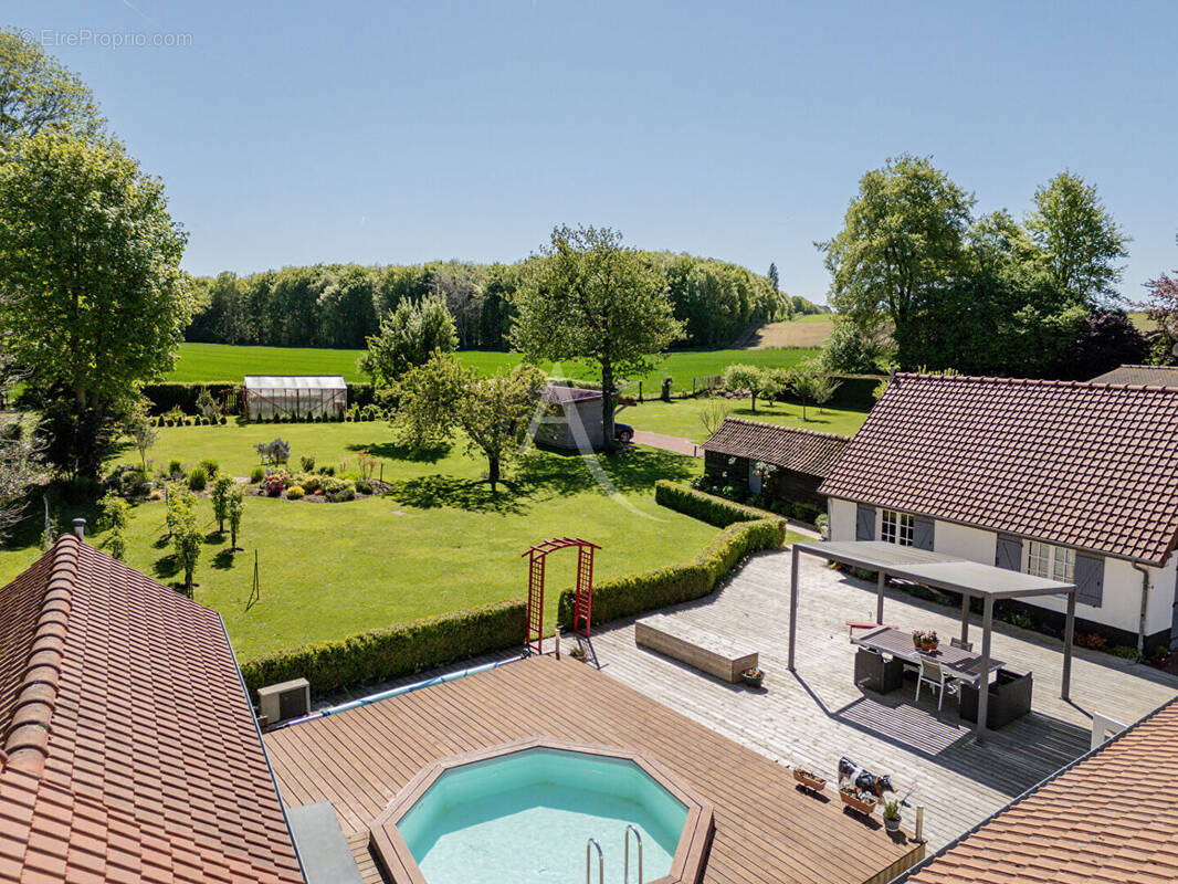 Maison à BERNAY-EN-PONTHIEU