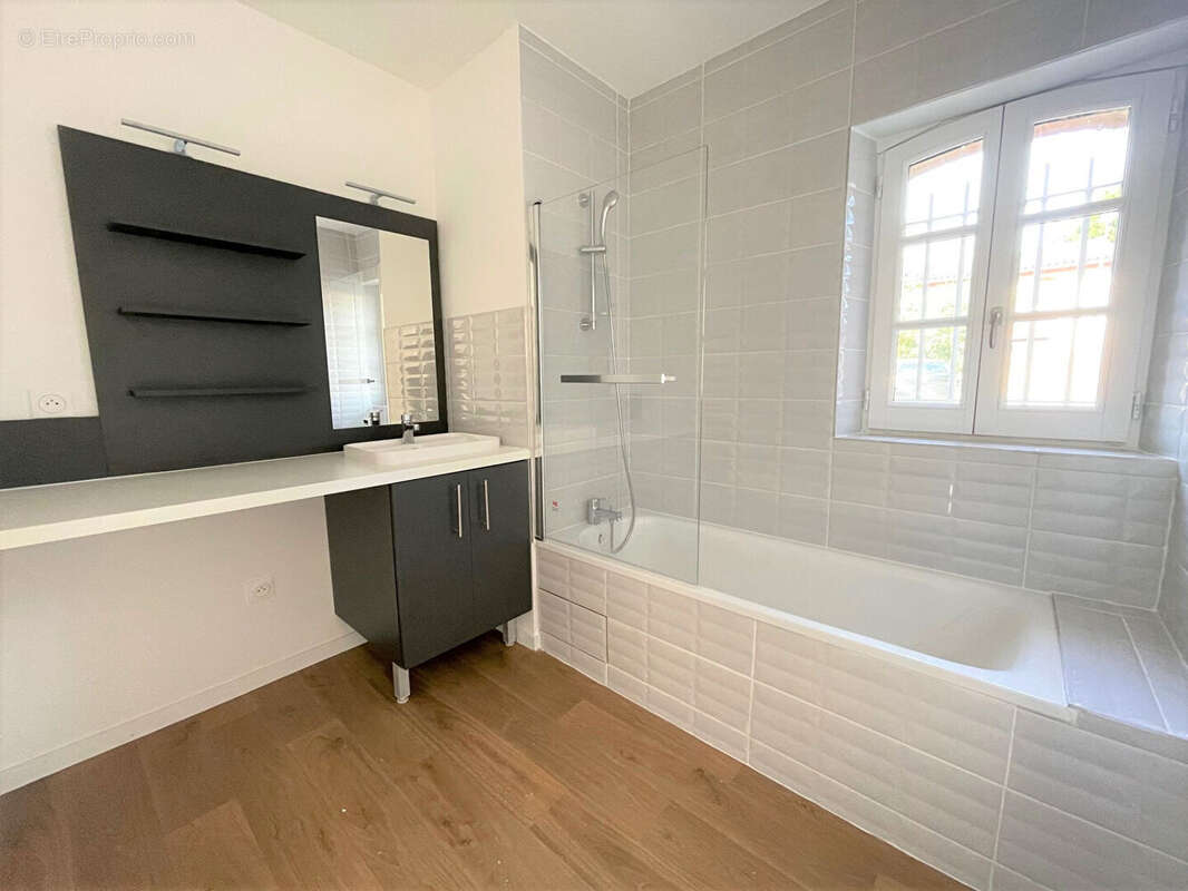 Appartement à PIN-BALMA