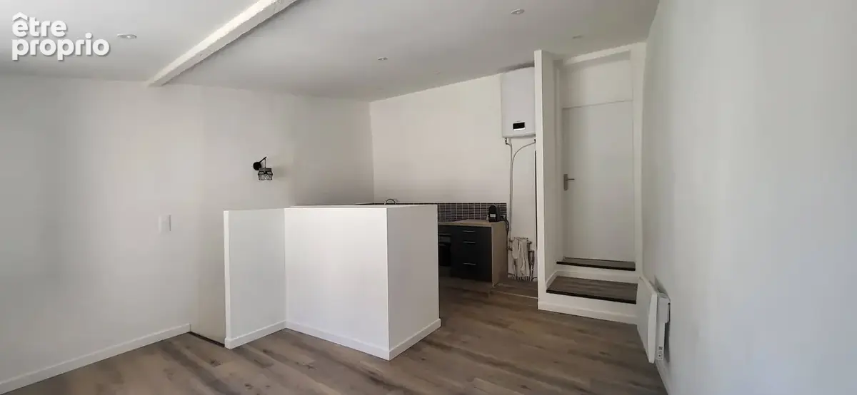 Appartement en duplex entièrement rénové en 2025 - photo 9