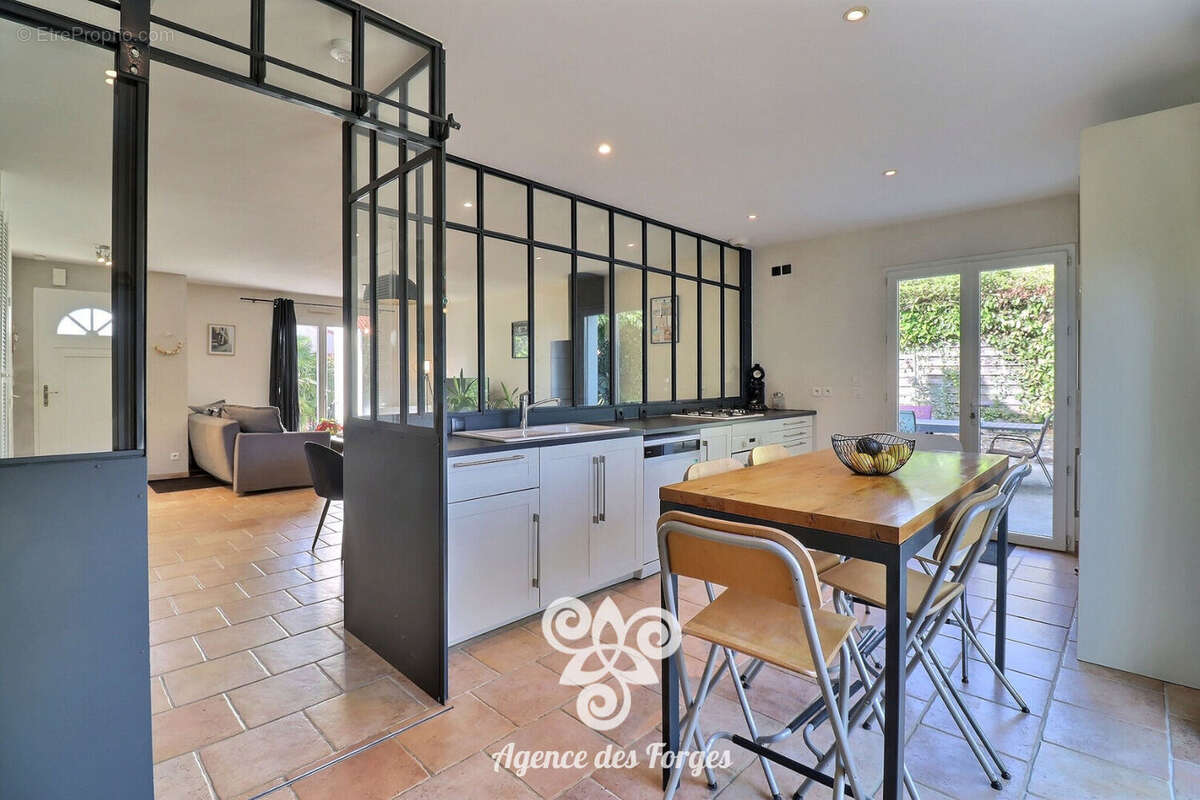 Maison plain-pied - 3 chambres - 103m² - Vallet - photo 9