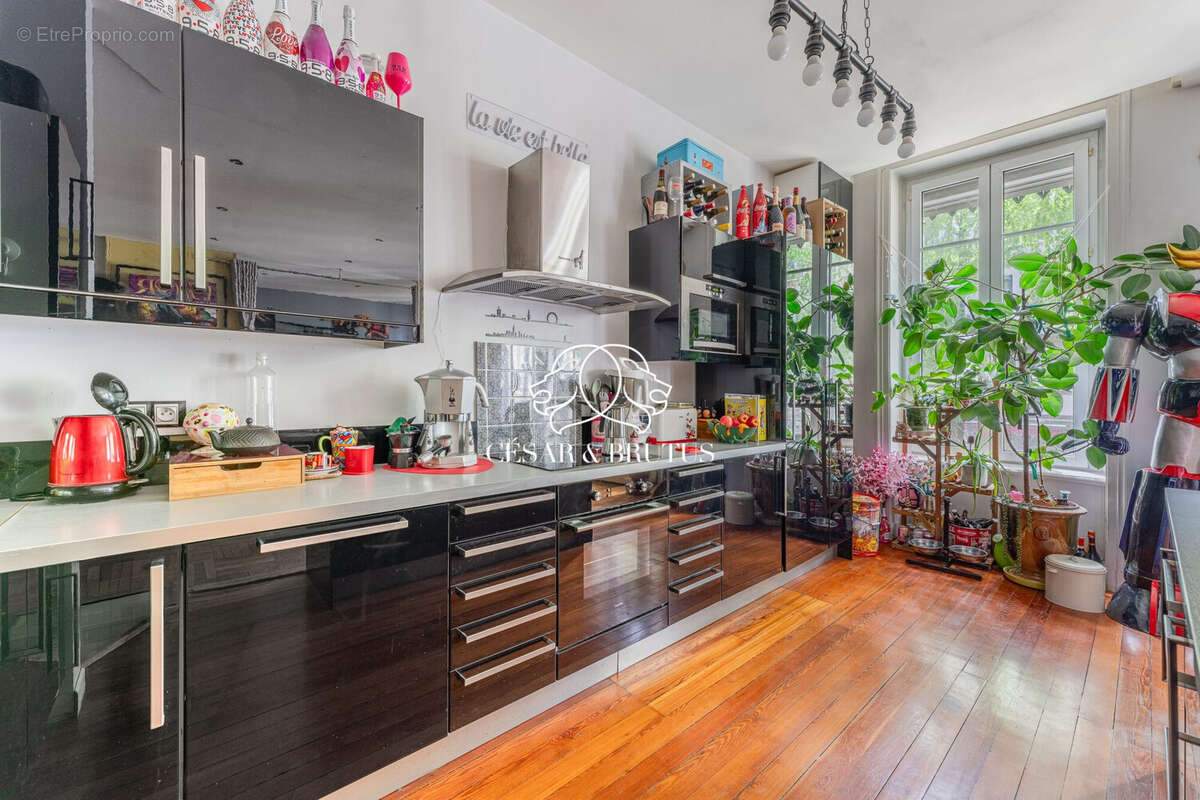 Appartement à LYON-6E