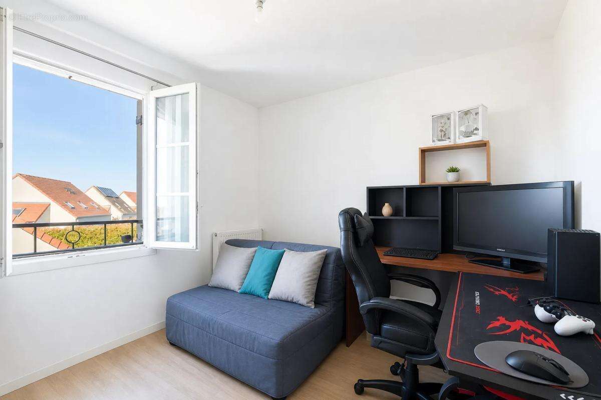 Maison de caractère 5 pièces à Rouvres - photo 6